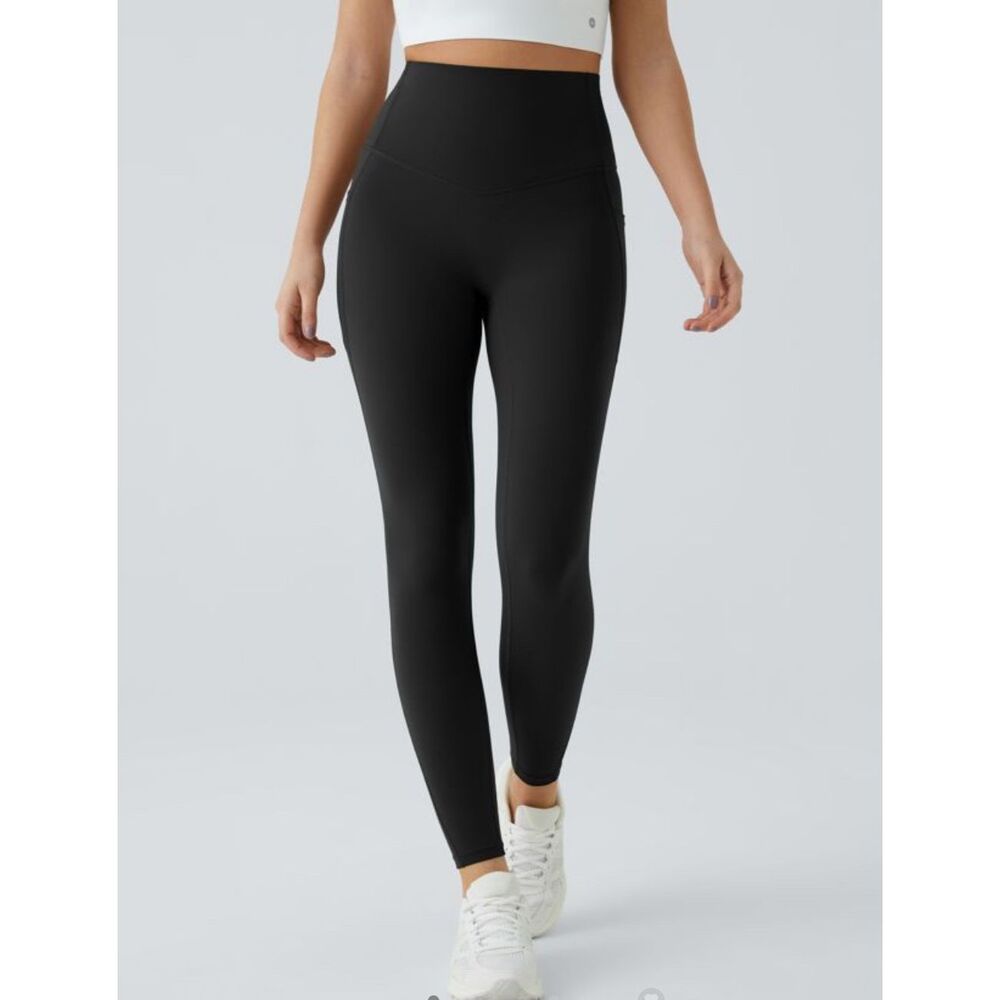 HALARA Black High-Waist Leggings